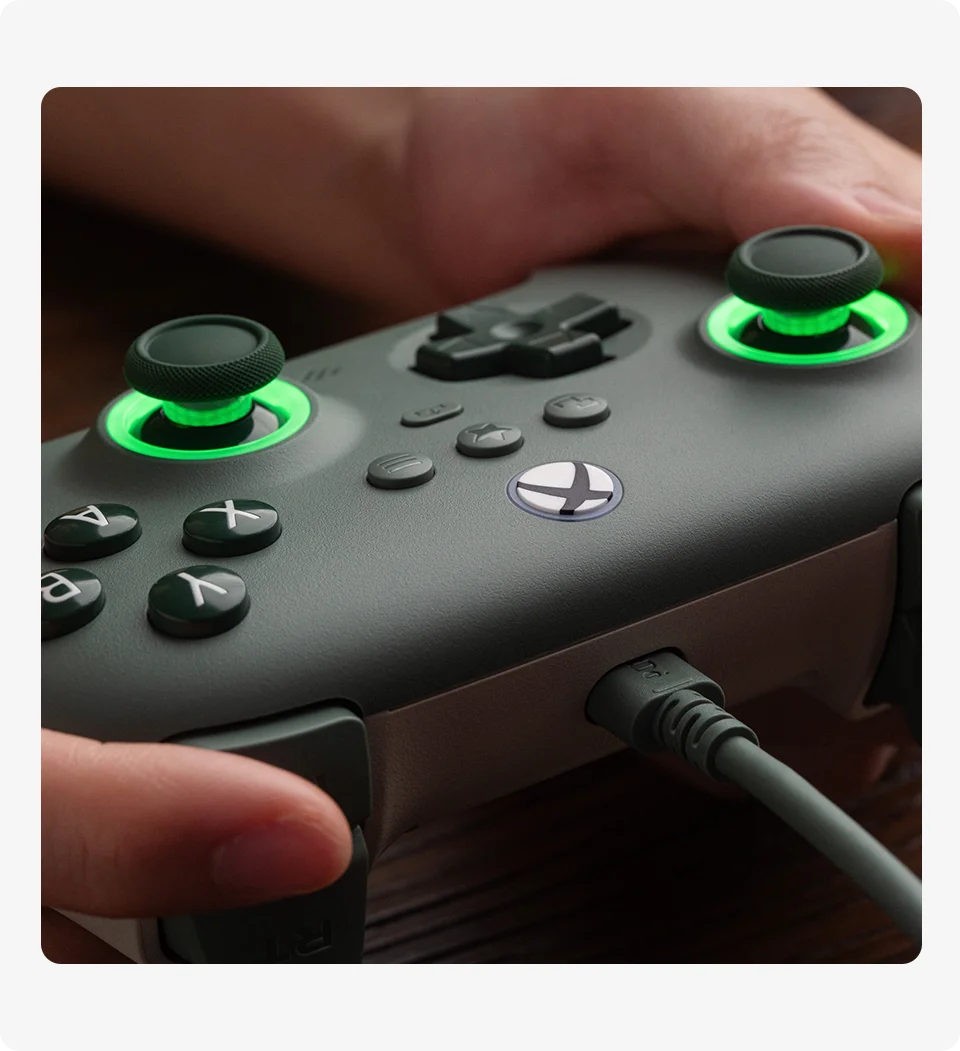 Controle Gamer 8BitDo Ultimate C com Fio para Xbox RGB e Hall