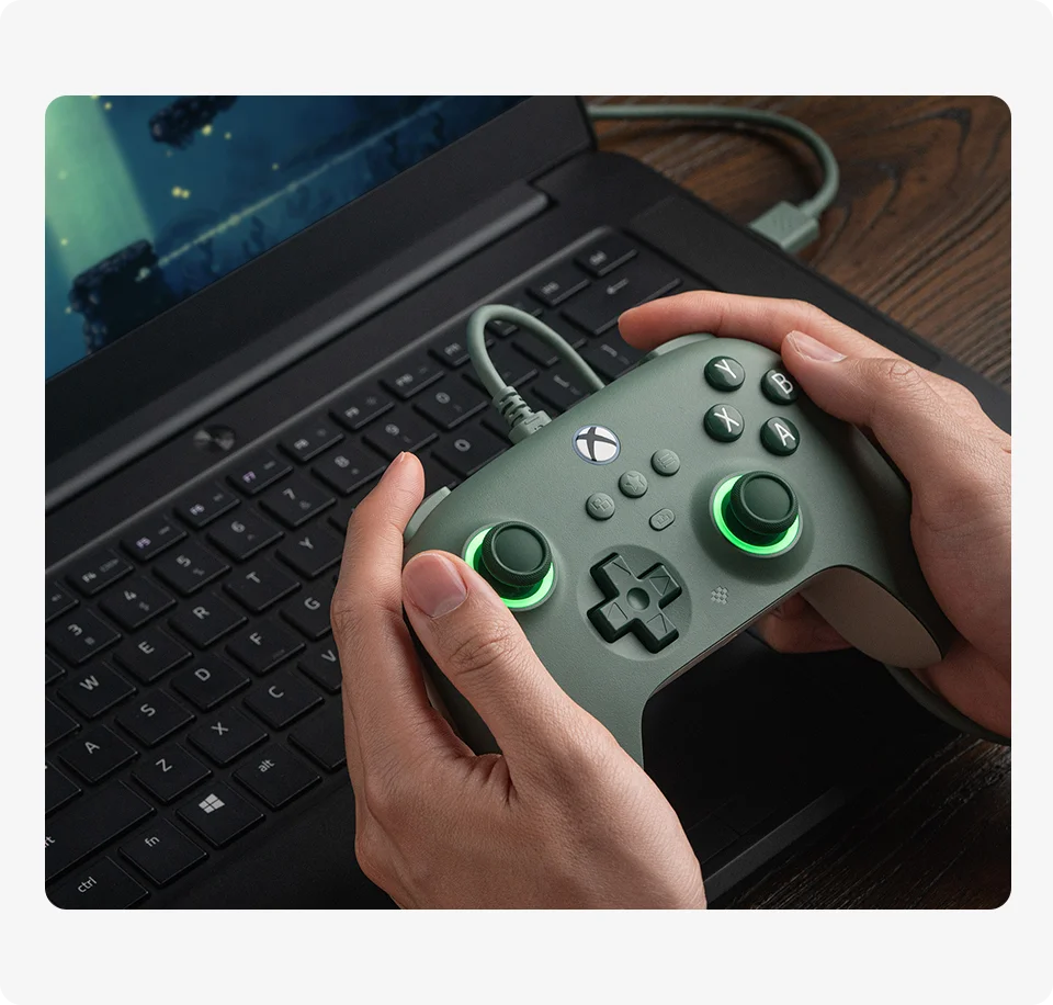 Controle Gamer 8BitDo Ultimate C com Fio para Xbox RGB e Hall